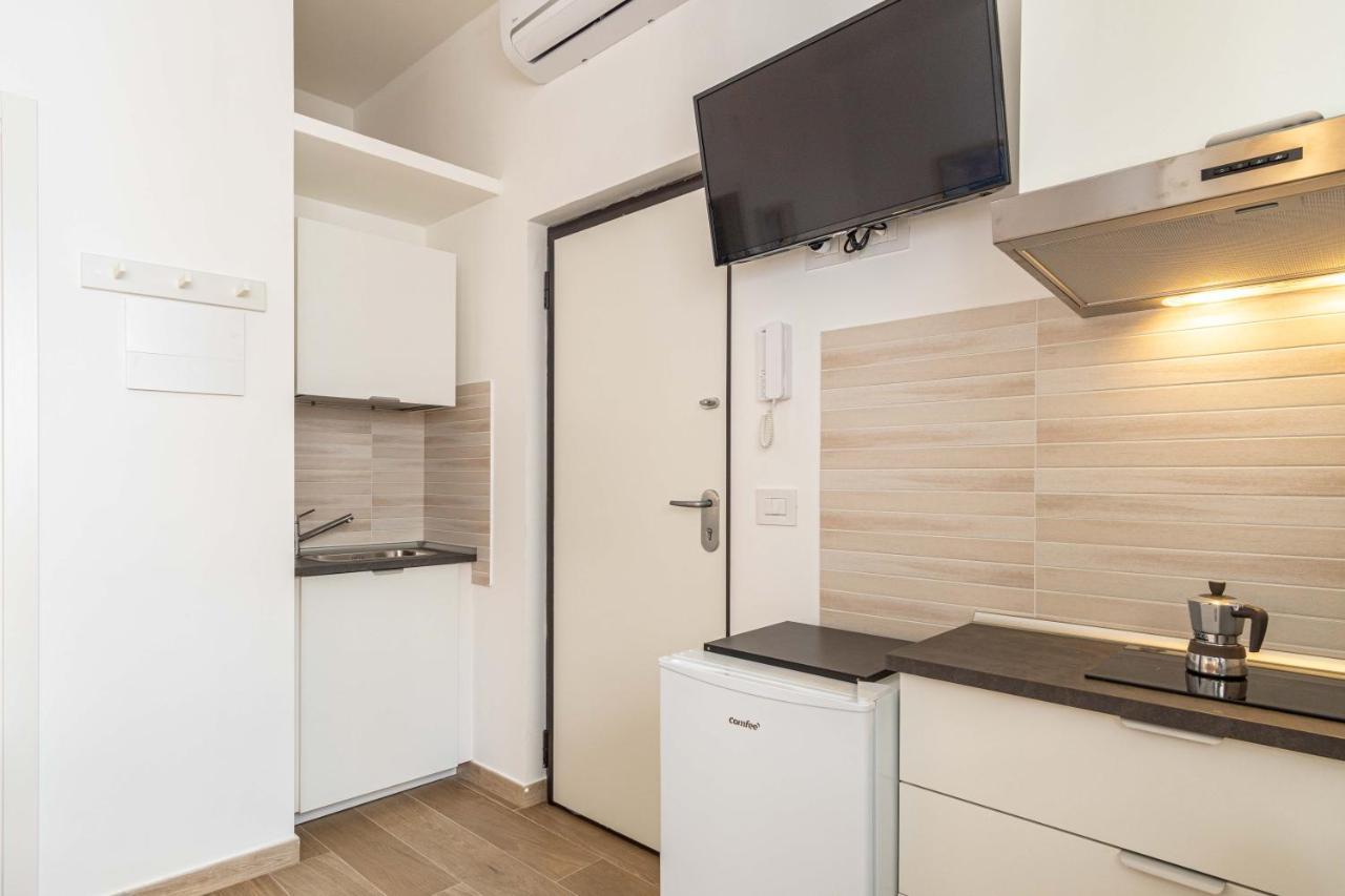 Seven Notes Guest House Бари Екстериор снимка