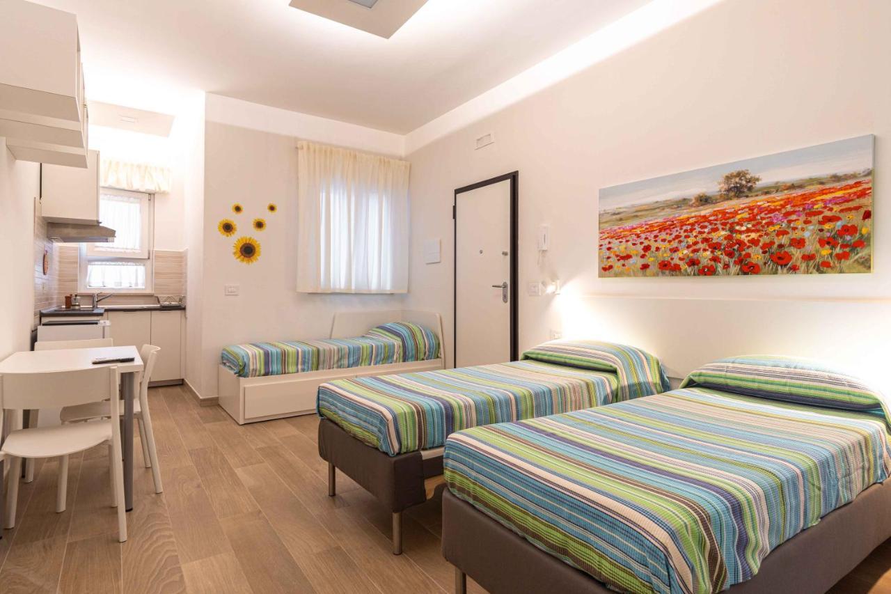Seven Notes Guest House Бари Екстериор снимка