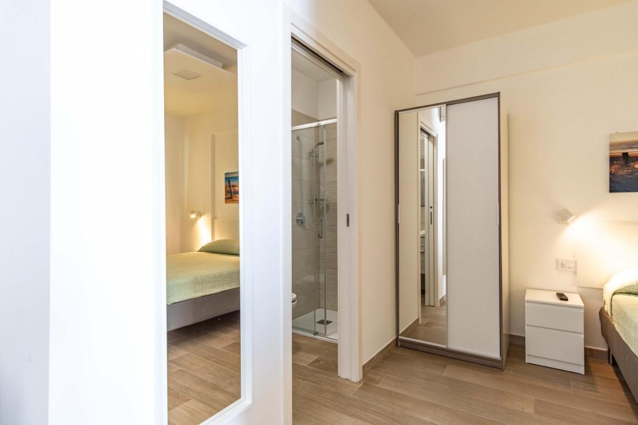 Seven Notes Guest House Бари Екстериор снимка